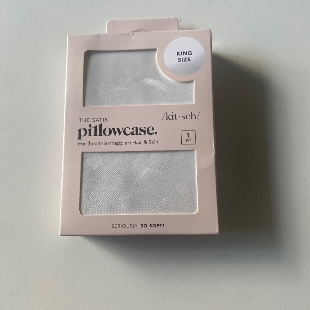 NWT Kitsch Pillowcase in Ivory King Size